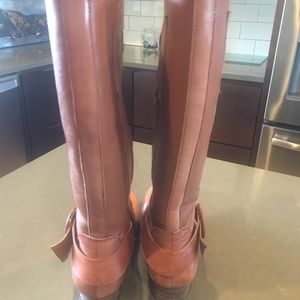Born brand boots